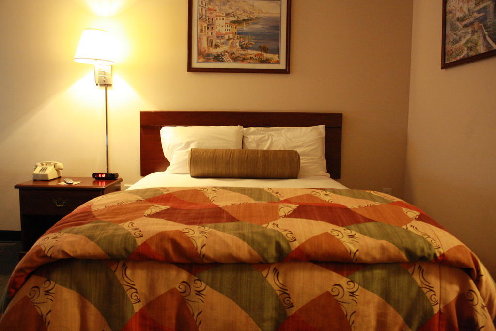 Intown Suites Extended Stay Select Hampton Va Bilik gambar