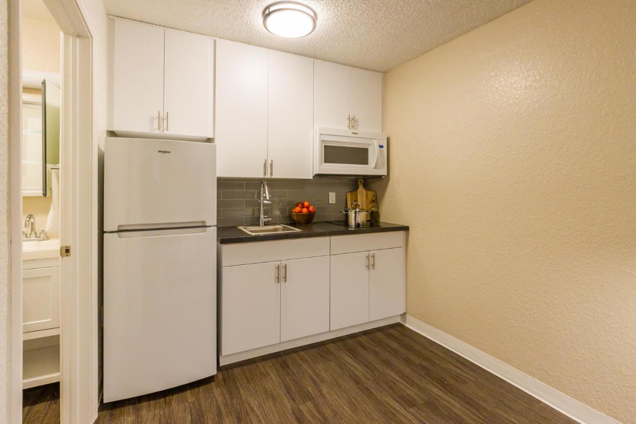 Intown Suites Extended Stay Select Hampton Va Luaran gambar
